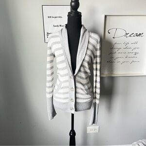American eagle women’s grey and white button up cardigan size medium